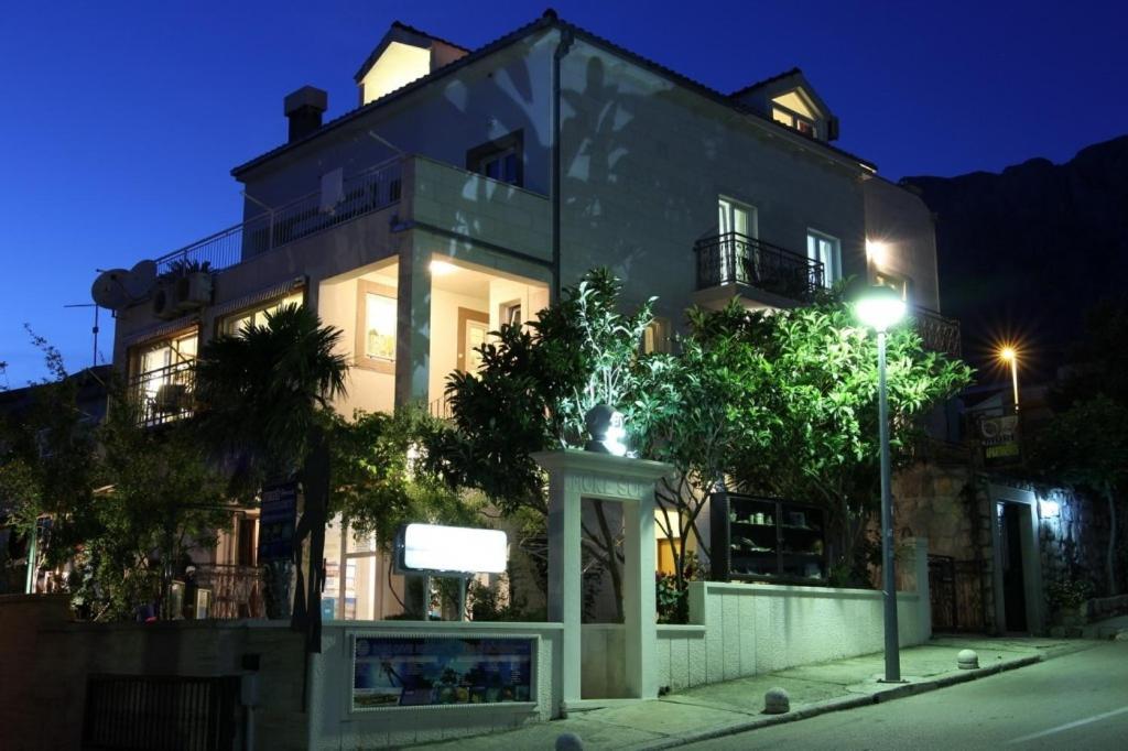 Apartments By The Sea Makarska - 15200 Экстерьер фото