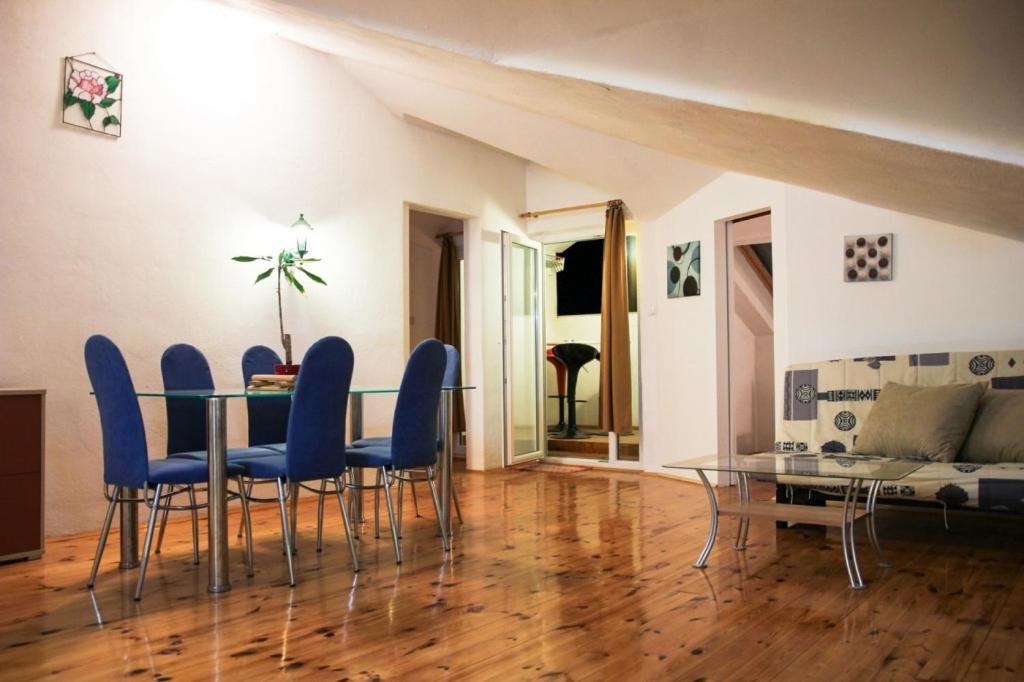 Apartments By The Sea Makarska - 15200 Экстерьер фото